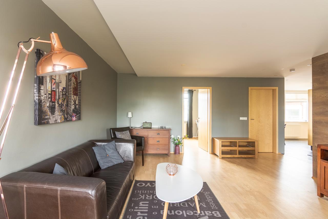 Acco Town Square Apartments Akureyri Extérieur photo
