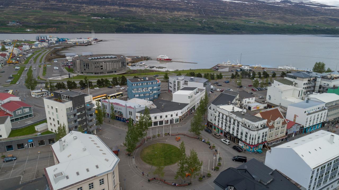 Acco Town Square Apartments Akureyri Extérieur photo