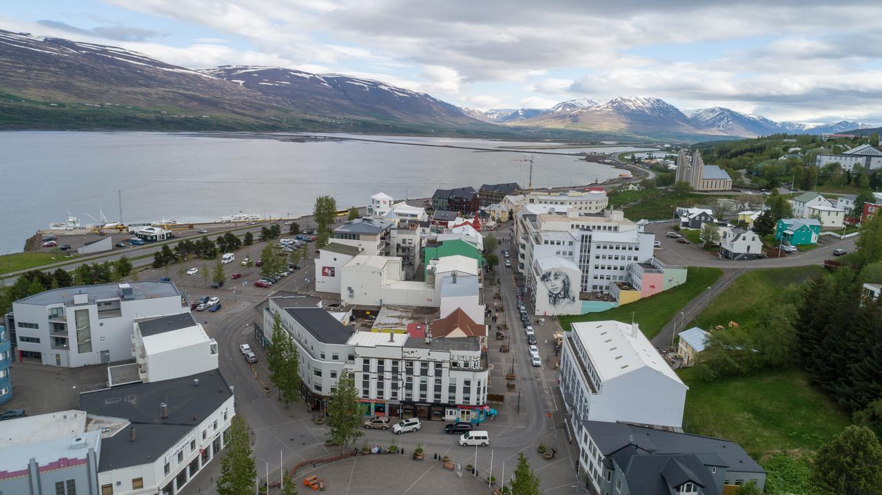 Acco Town Square Apartments Akureyri Extérieur photo